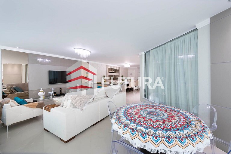 Apartamento com 3 suítes Beira Mar em Bombas SC