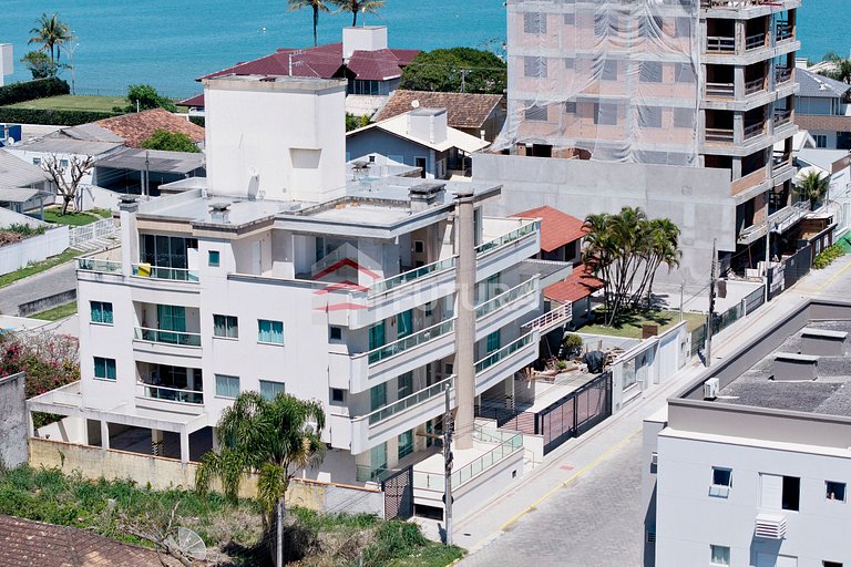 Apartamento com 02 dormitórios - LA055EF