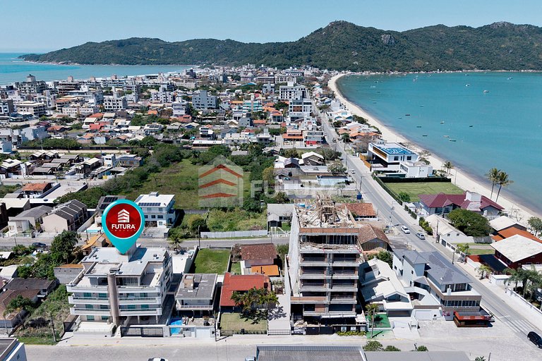 Apartamento com 02 dormitórios - LA055EF