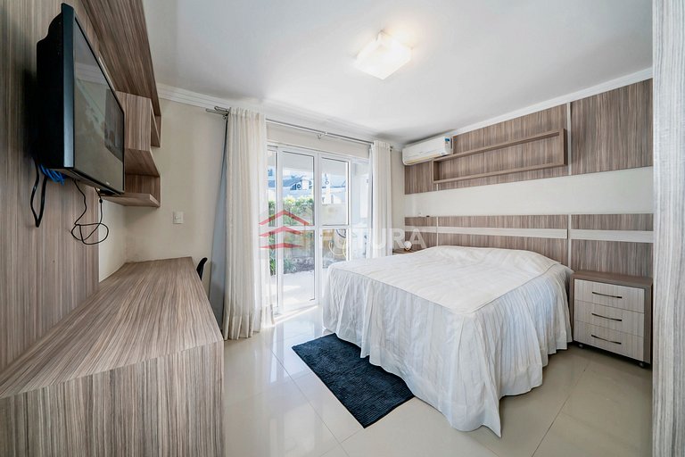 Casa com piscina no Mariscal/Morrinhos - LC002EF