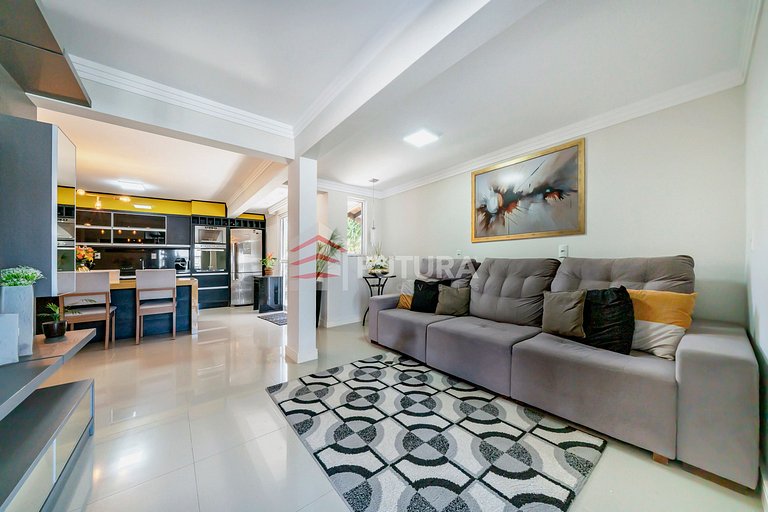 Casa com piscina no Mariscal/Morrinhos - LC002EF