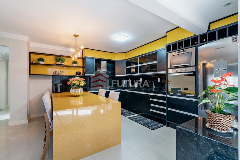 Casa com piscina no Mariscal/Morrinhos - LC002EF