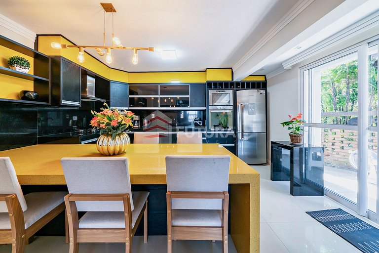 Casa com piscina no Mariscal/Morrinhos - LC002EF