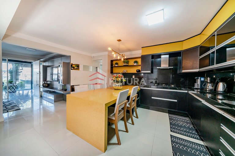 Casa com piscina no Mariscal/Morrinhos - LC002EF