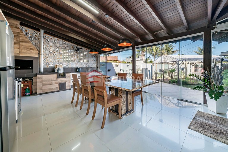 Casa com piscina no Mariscal/Morrinhos - LC002EF