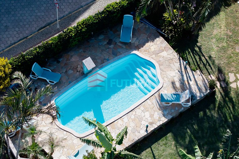 Casa com piscina no Mariscal/Morrinhos - LC002EF