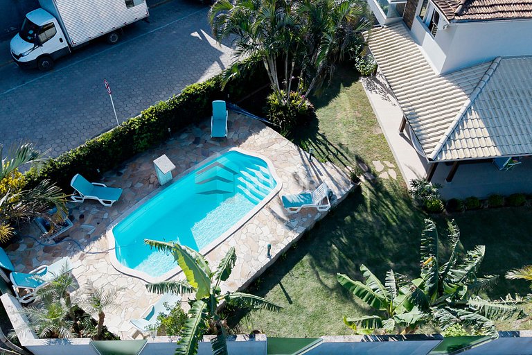 Casa com piscina no Mariscal/Morrinhos - LC002EF