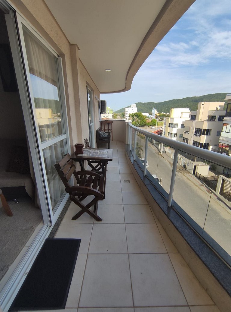 Apartamento para aluguel de temporada Bombas - SC - Ed. Icar
