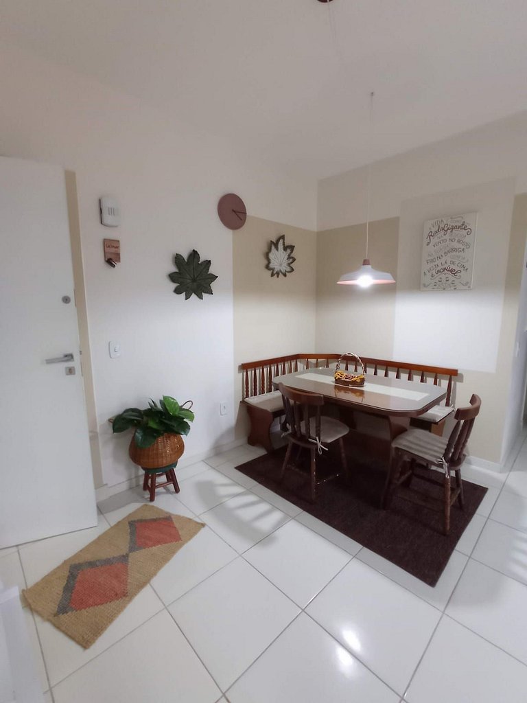 Apartamento para aluguel de temporada Bombas - SC - Ed. Icar
