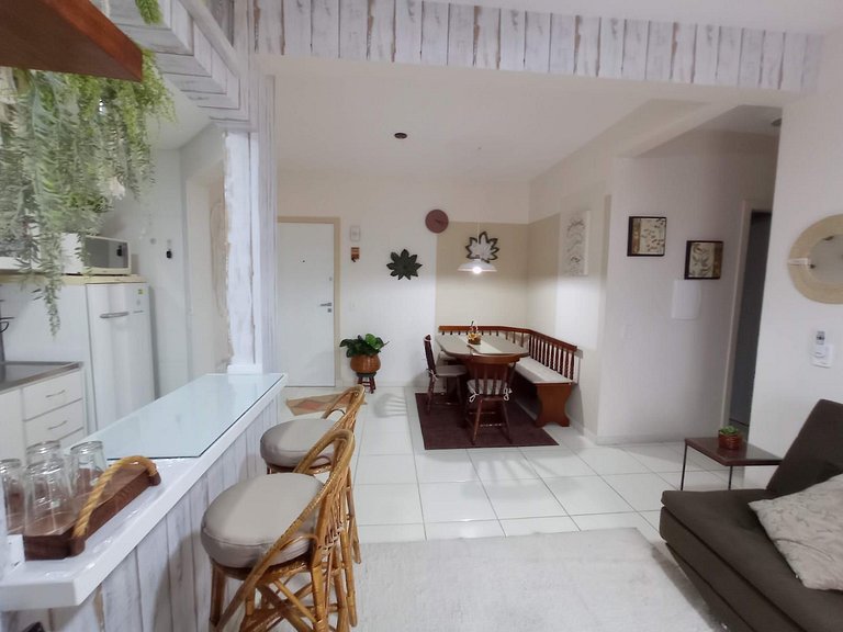 Apartamento para aluguel de temporada Bombas - SC - Ed. Icar