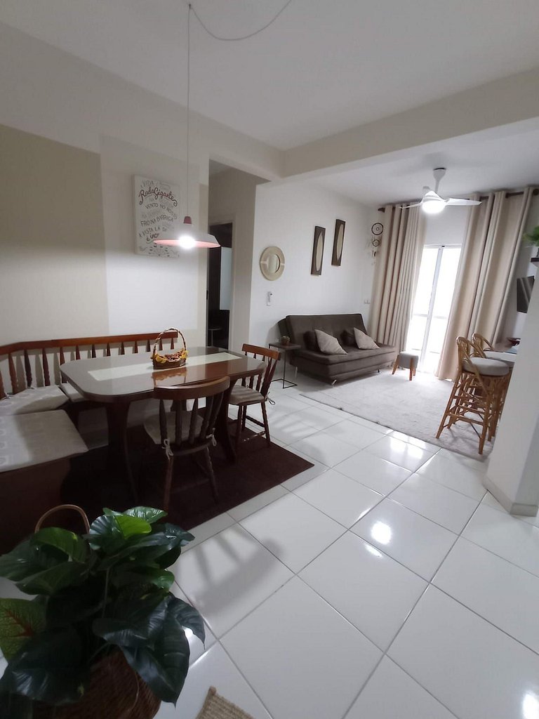 Apartamento para aluguel de temporada Bombas - SC - Ed. Icar