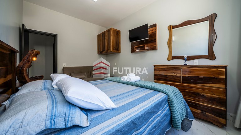 Casa com 03 dormitórios - Praia do Zimbros