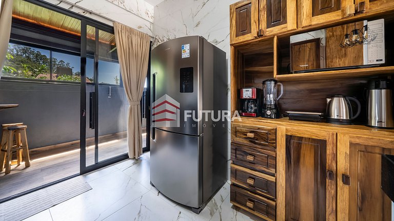 Casa com 03 dormitórios - Praia do Zimbros