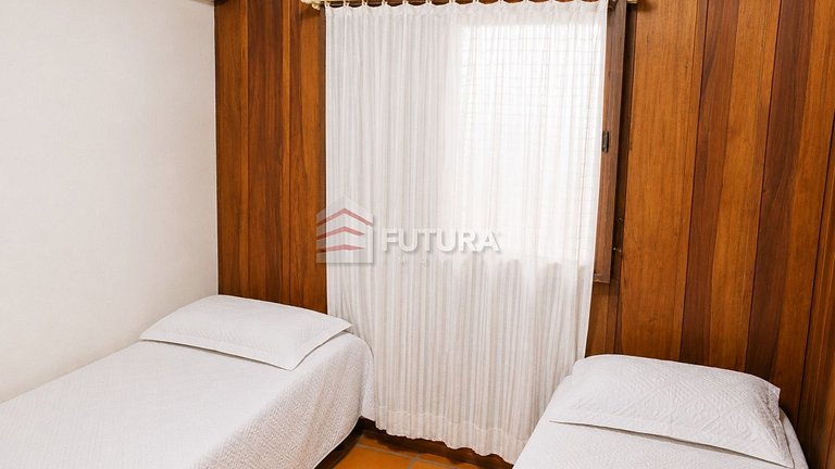 Aluguel de Temporada em Bombinhas – Casa com 4 quartos LC114