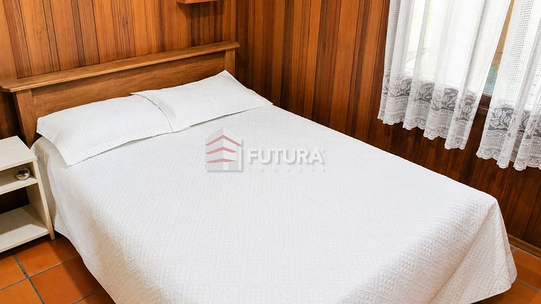 Aluguel de Temporada em Bombinhas – Casa com 4 quartos LC114