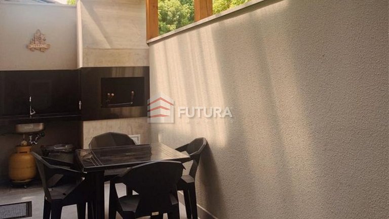 Apartamento térreo 2 dormitórios - LA053F